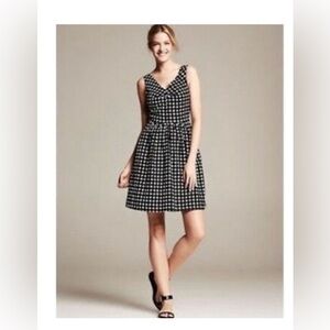 Banana republic Marimekko dress. Artsy.  Classic.  Vintage styling.